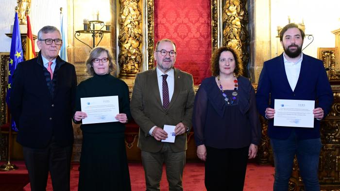 De esquerda a dereita, Manuel Pérez Álvarez, María del Carmen Sánchez-Carreira, Antonio López Díaz, María Dolores Riveiro García e José Manuel Amoedo. FOTO: Santi Alvite