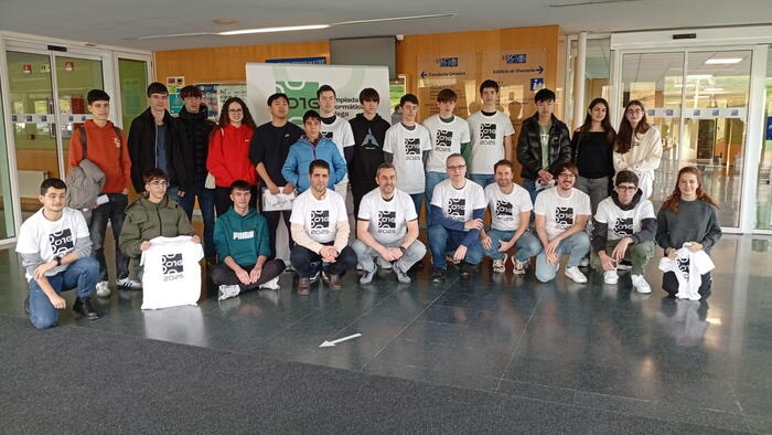 Foto de grupo do estudantado participantes na edición de 2025