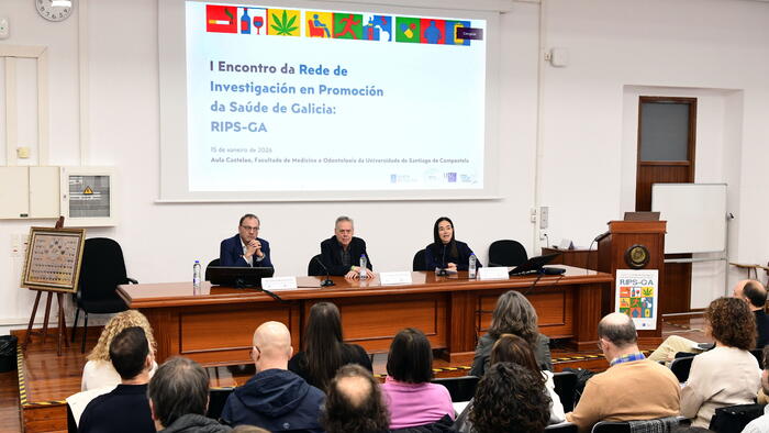 De esquerda a dereita, Gumersindo Feijoo, Antonio Gómez Caamaño e Mónica Pérez Ríos. FOTO: Santi Alvite