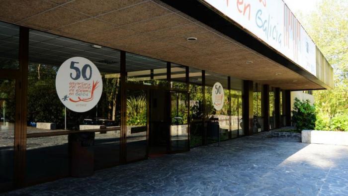 Entrada principal da Facultade de Ciencias Económicas e Empresariais de Santiago. Foto: RQ