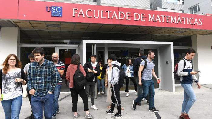 Matemáticas presenta a súa produción científica nas xornadas de divulgación ‘Habelas, hainas’