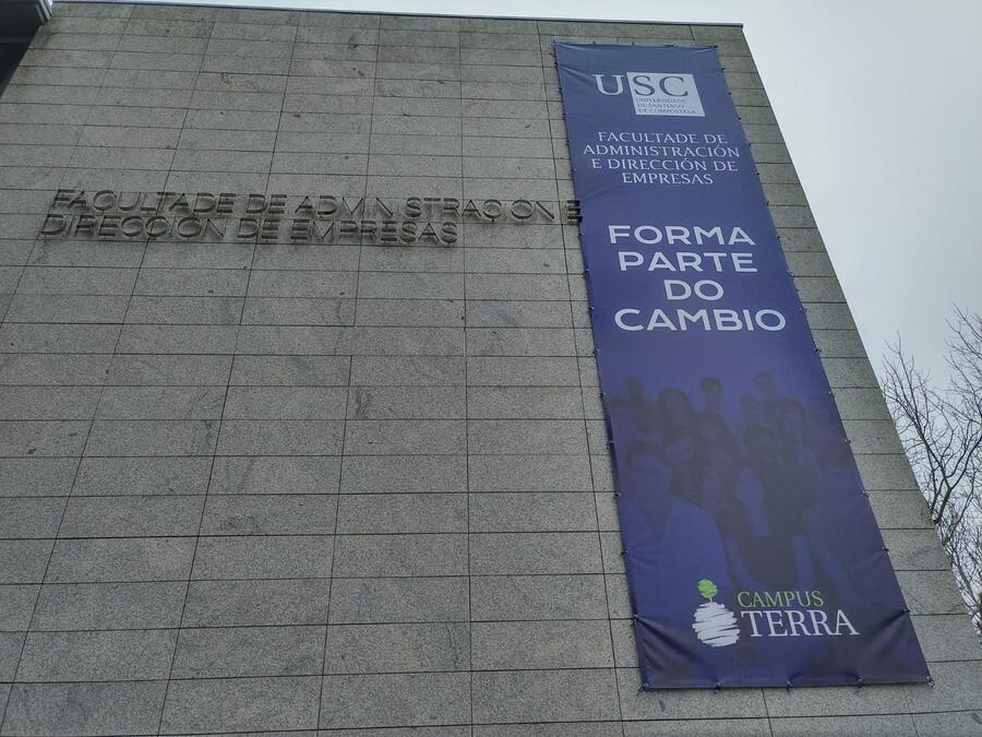 O ciclo desenvólvese en ADE