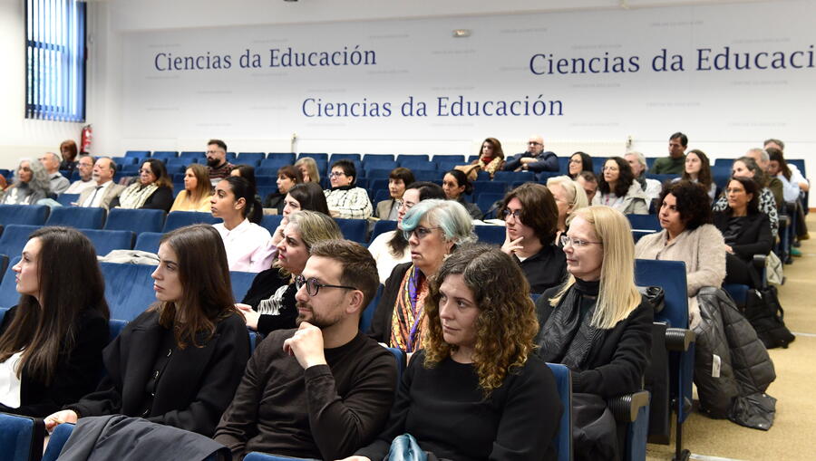 O foro desenvólvese na Facultade de Ciencias da Educación. FOTO: Santi Alvite