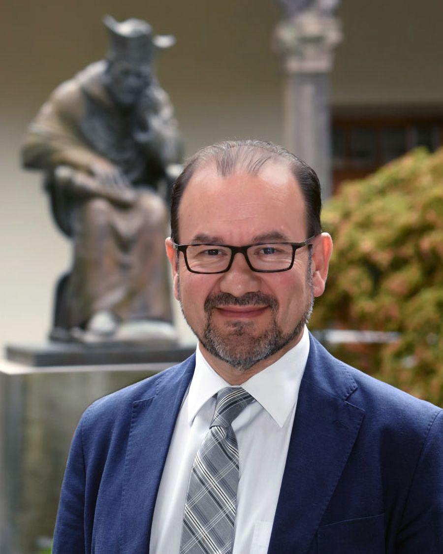 Antonio López. Chancellor