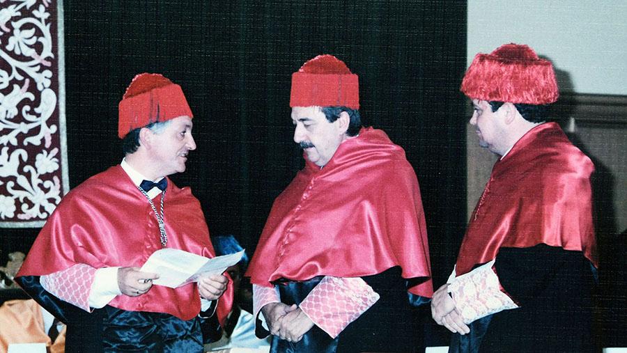 Investidura de Raúl Ricardo Alfonsín Investidura de Raúl Ricardo Alfonsín