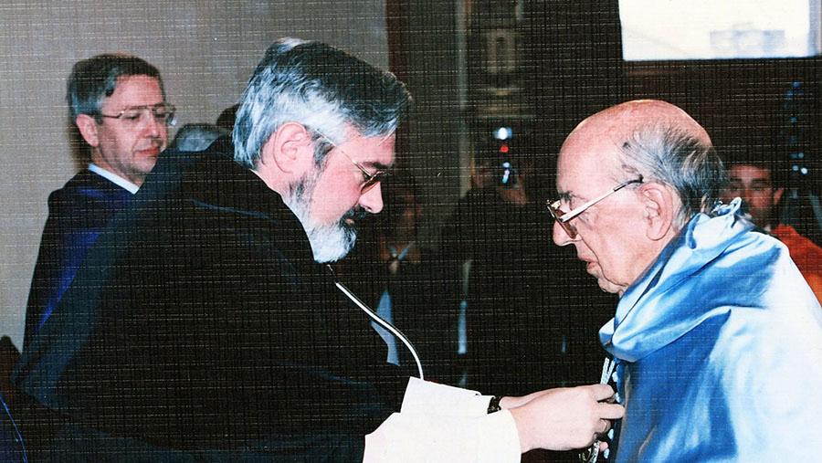 Investidura de José Luis Aranguren Investidura de José Luis Aranguren