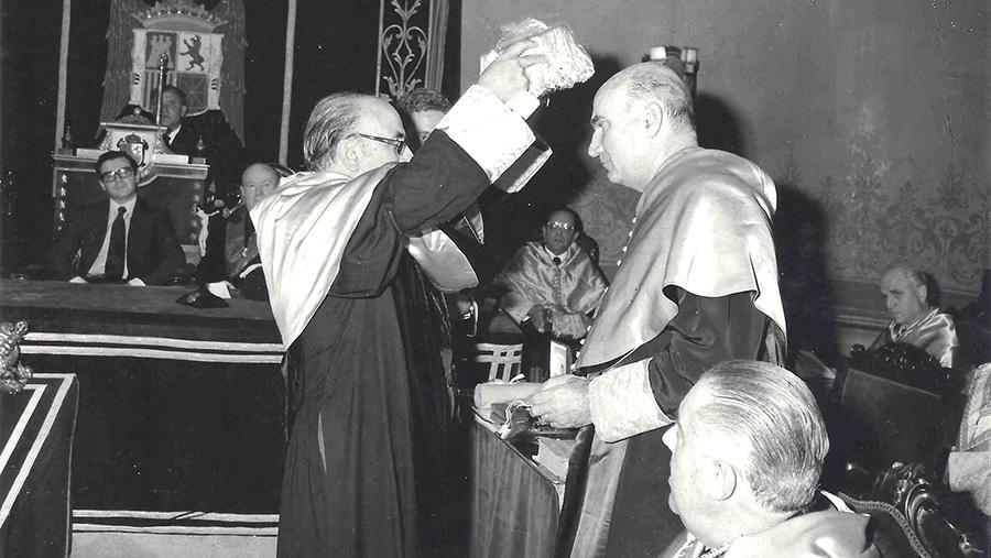 Roberto Caldeyro Barcia Roberto Caldeyro Barcia