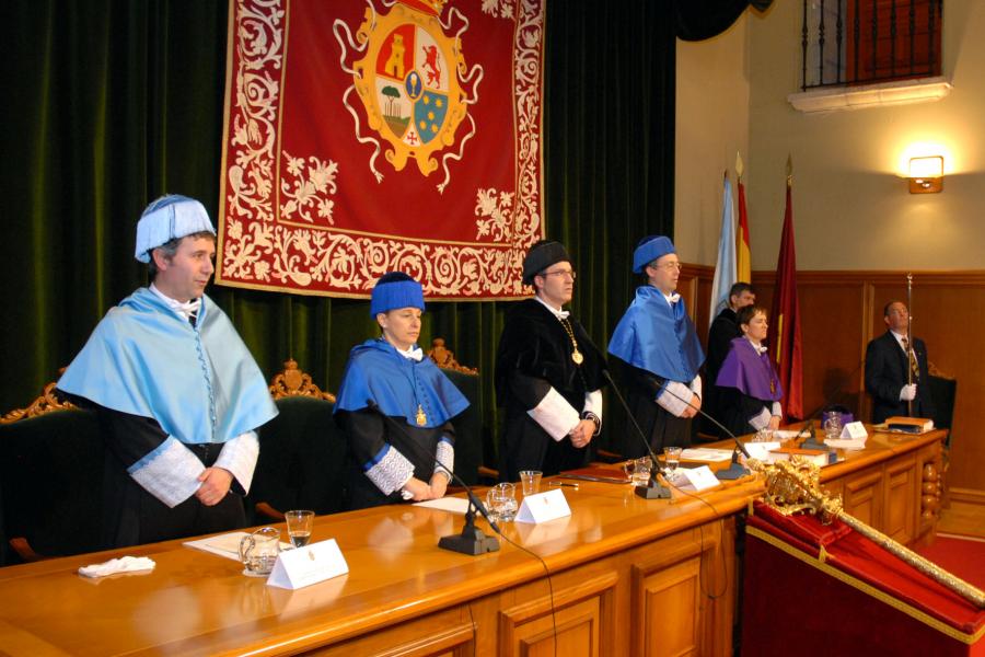 Mesa presidencial do acto Mesa presidencial do acto