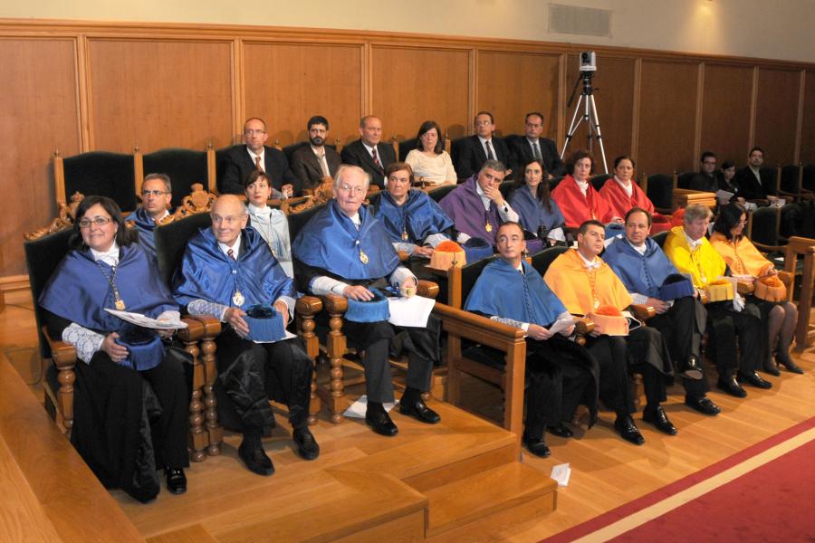 Homenaxeados e algúns dos asistentes Homenaxeados e algúns dos asistentes