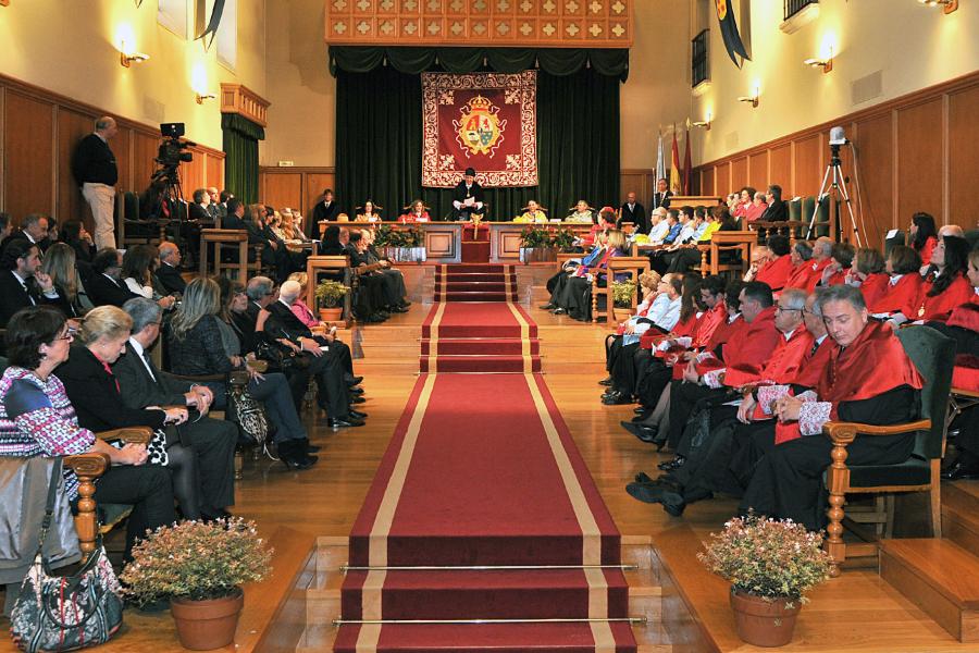 Salón nobre durante o acto Salón nobre durante o acto