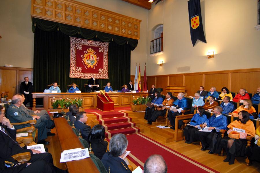 Momento do discurso do reitor Momento do discurso do reitor