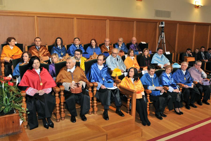 Homenaxeado e asistentes ao acto Homenaxeado e asistentes ao acto