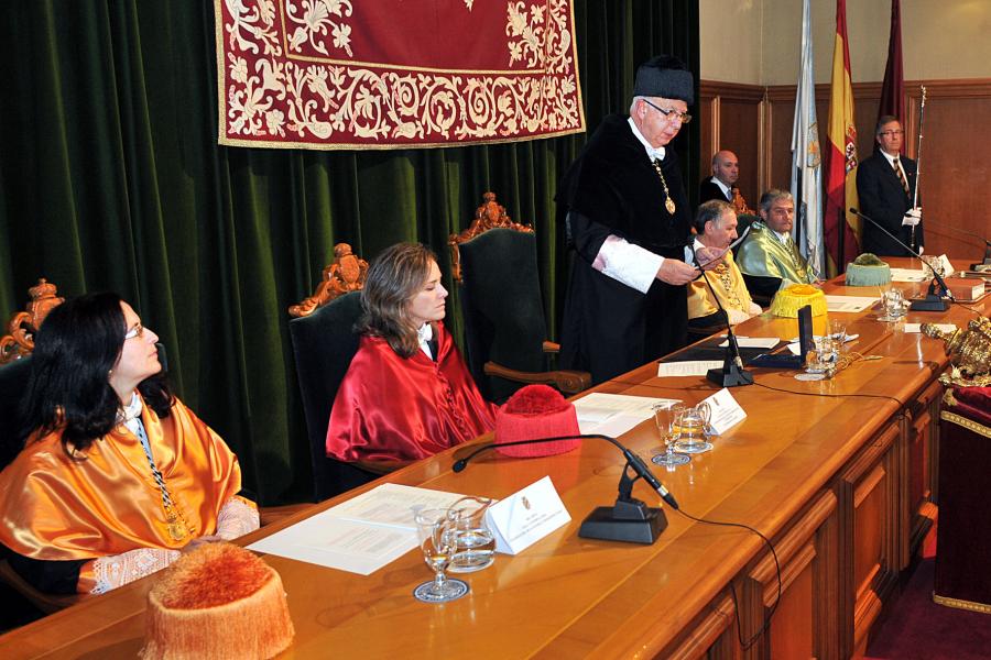 Momento do discurso do reitor Momento do discurso do reitor