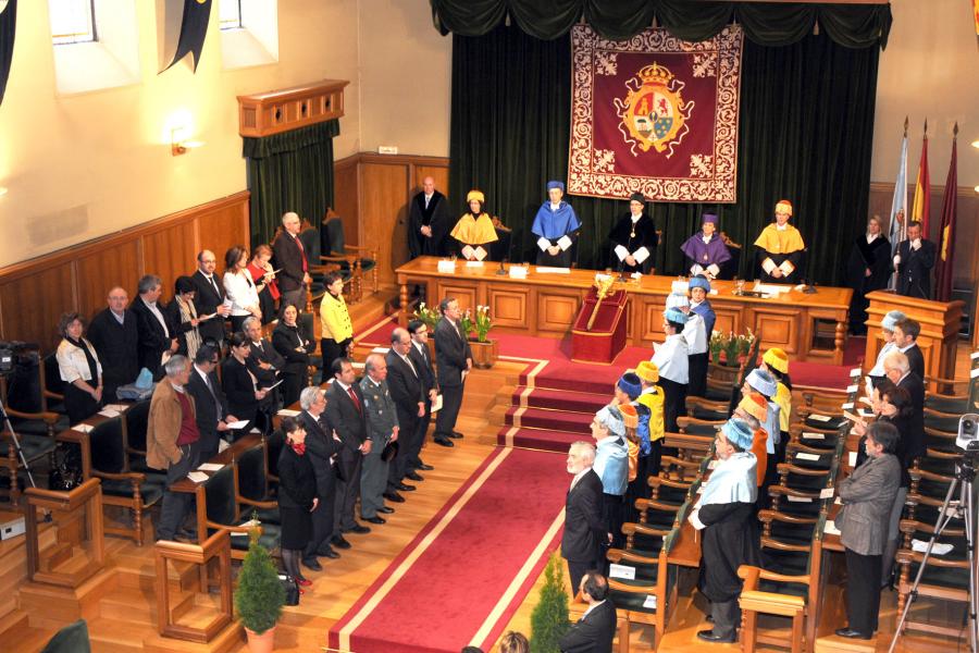 Salón nobre durante o acto Salón nobre durante o acto