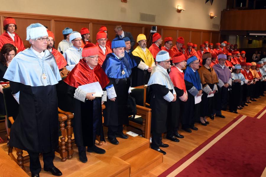 Homenaxeados e algúns dos asistentes Homenaxeados e algúns dos asistentes
