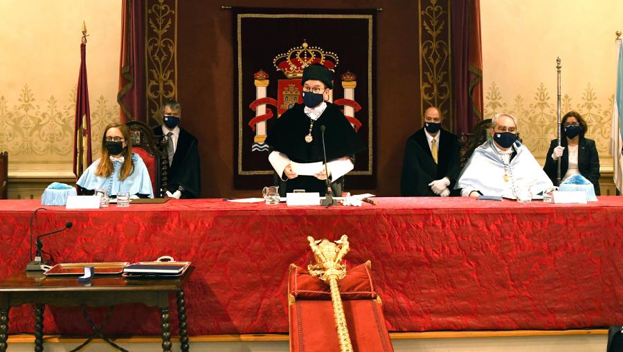 Momento do discurso do reitor Momento do discurso do reitor