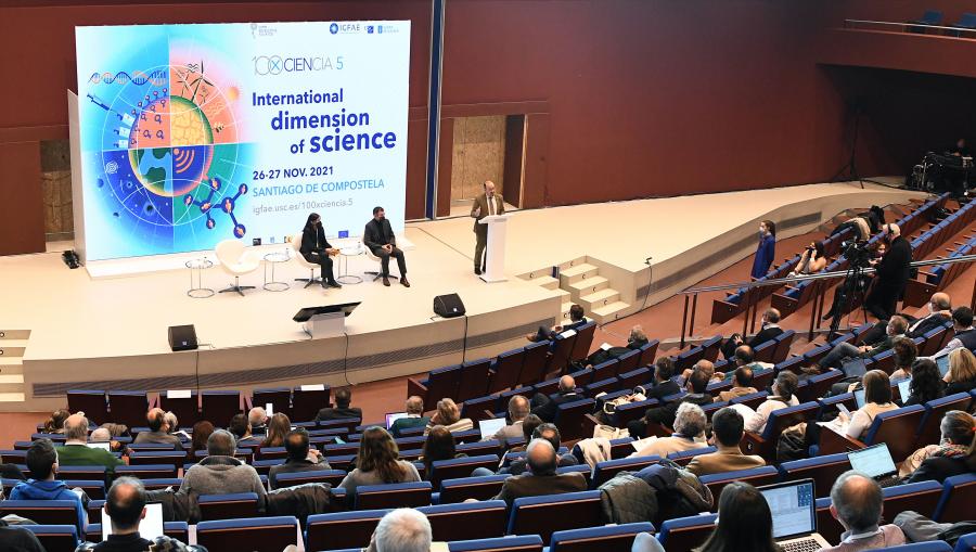 100 xCiencia.5 inclúe un programa composto de catro sesións temáticas. FOTO: Santi Alvite