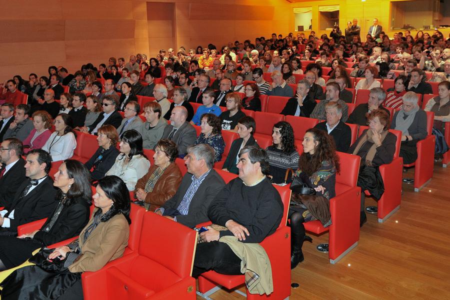 Público asistente á conferencia de Sir Roger Penrose