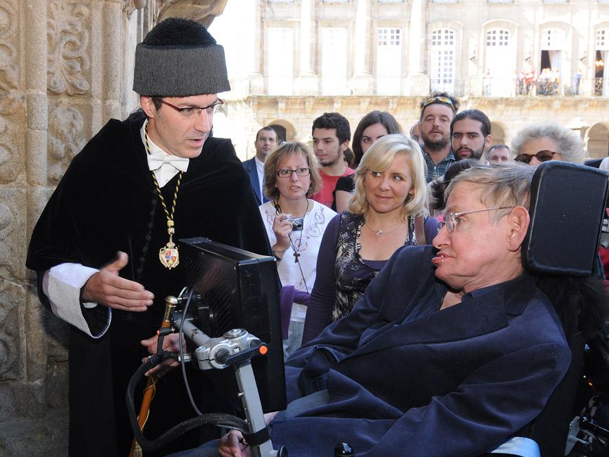 O reitor, Senén Barro, con Stephen Hawking no Colexio de San Xerome