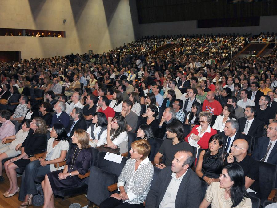Público asistente á conferencia de Stephen Hawking Público asistente á conferencia de Stephen Hawking