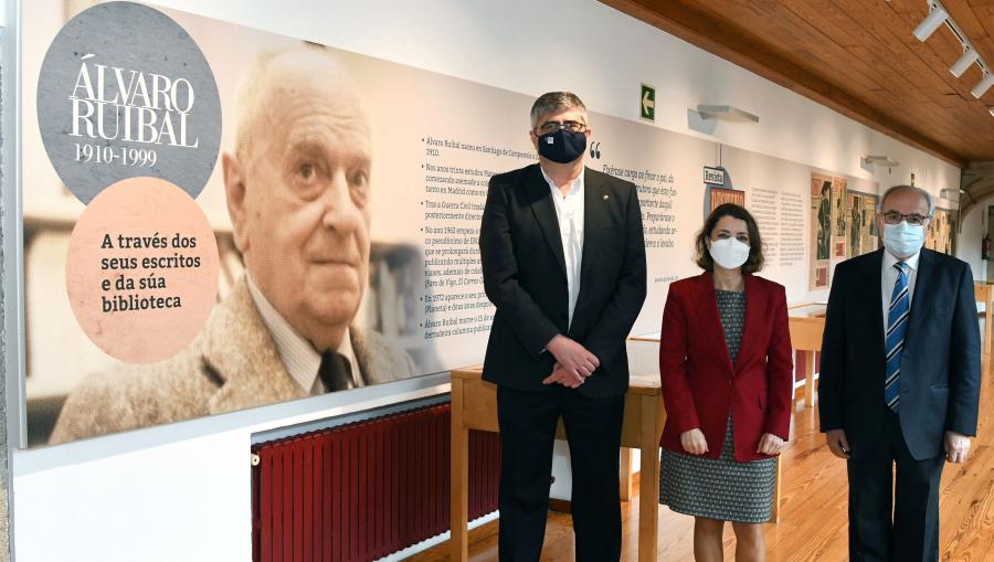 De esquerda a dereita, Vicente Pérez, Mabela Casal e Álvaro Ruibal fillo. FOTO: Santi Alvite