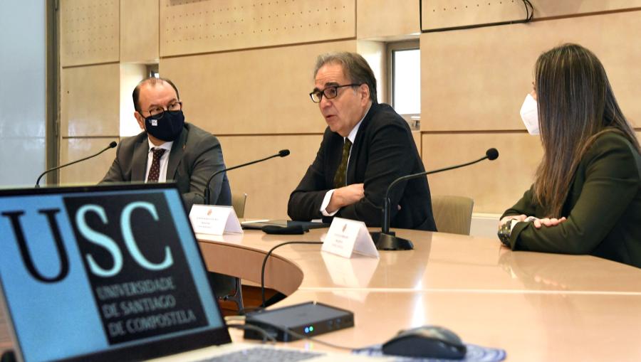 A presidenta do Consello Social, Cecilia Sierra, tamén estivo presente no acto. FOTO: Santi Alvite