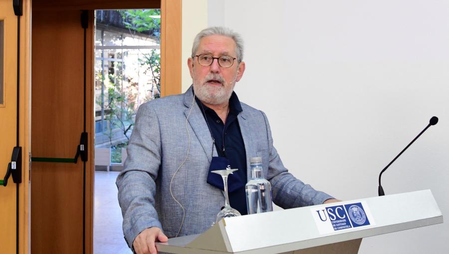 O valedor Miguel Alcaraz presentando os seus informes. FOTO: Santi Alvite