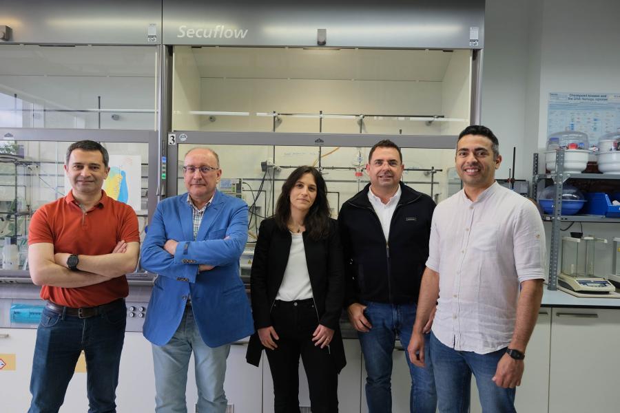 Equipo da USC gañador do premio ‘Fernando Calvet Prats