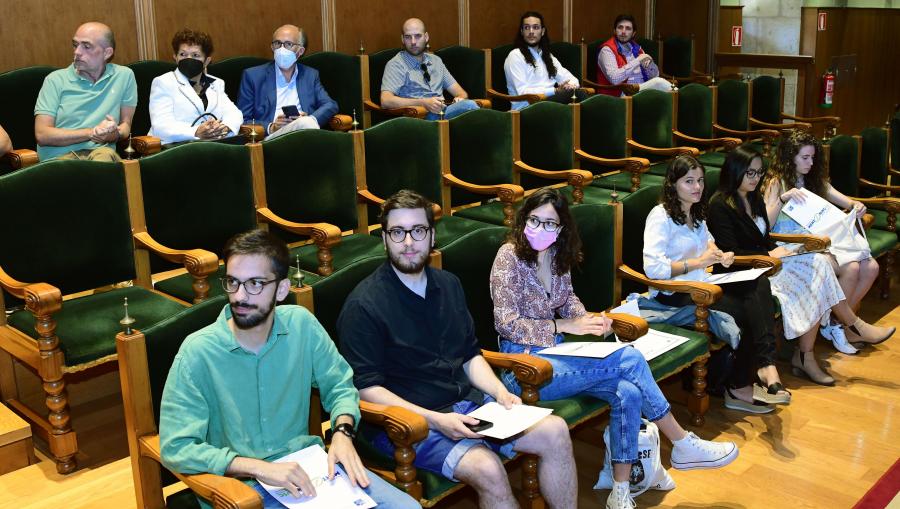 Participantes na clausura da sétima edición do proxecto Mentoring USC. FOTO: Santi Alvite