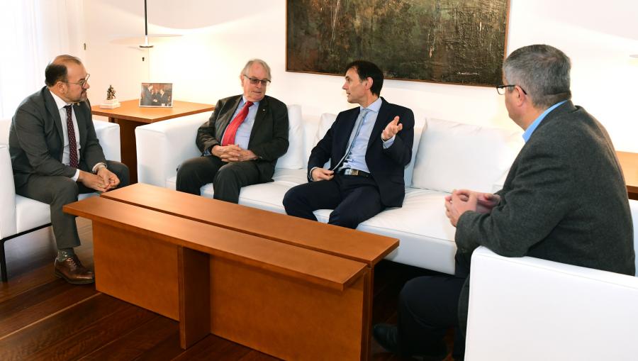 De esquerda a dereita, Antonio López, Michael Stanley Whittingham, Jorge Mira e Vicente Pérez. FOTO: Santi Alvite