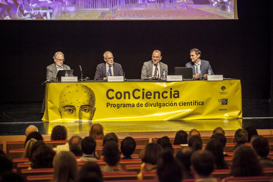 Mesa presidencial de la conferencia de M. Stanley Whittingham