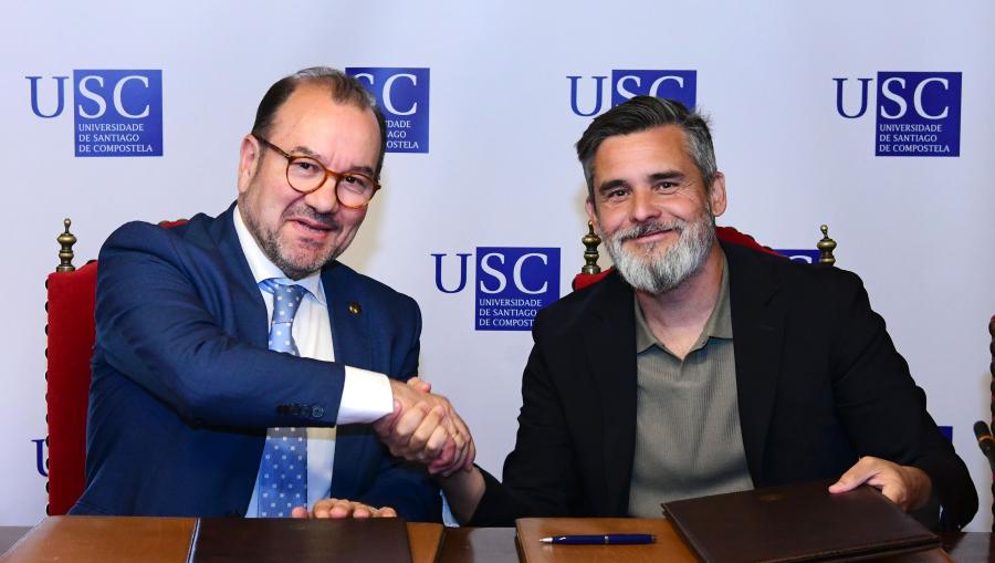 Antonio López Díaz e Valero Marín Sastrón no acto de sinatura. FOTO: Santi Alvite