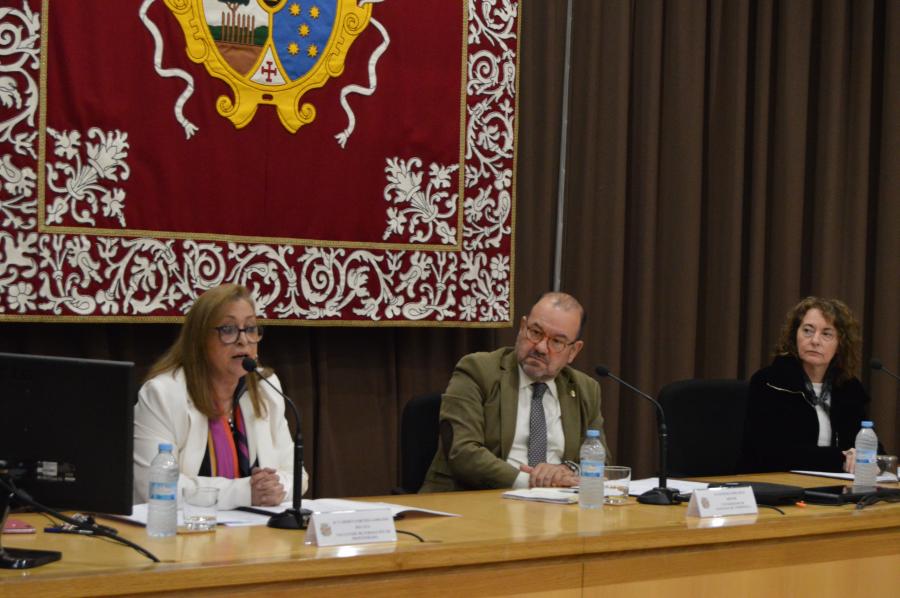 Carmen Sarceda, Antonio López e Dulce García, en Formación do Profesorado