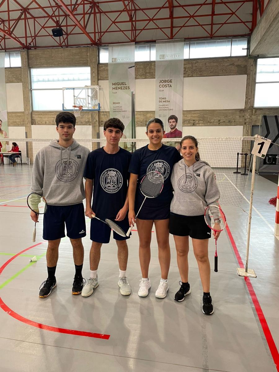 Participantes en bádminton 