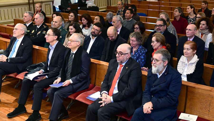 Público asistente ao acto