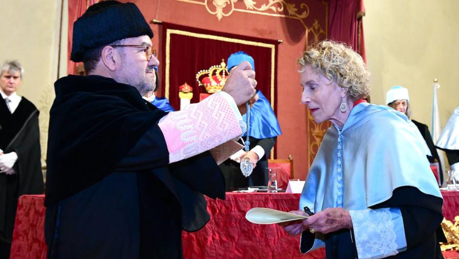 Colocación da medalla a Martha C. Nussbaum  Colocación da medalla a Martha C. Nussbaum