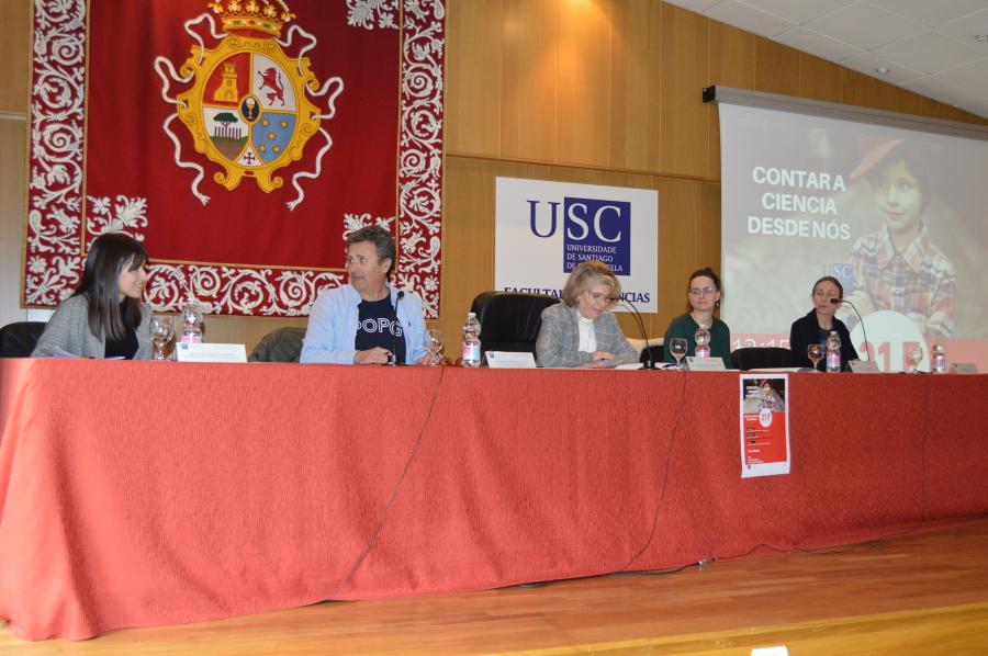 Laura Filloy, Manuel Bermúdez, Asteria Luzardo, Uxía Yáñez e Patricia Regal, na clausura da xornada 'Contar a ciencia desde nós'