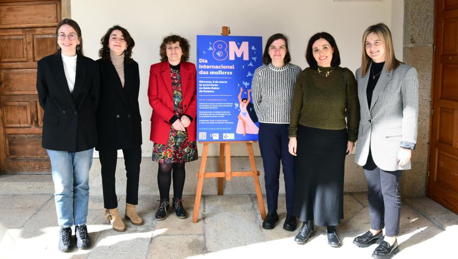 De esquerda a dereita, Sara Purcell, Beatriz Bárcena, Goretti Sanmartín, Marta Pérez Pereiro, Ana López Durán e Sandra Vázquez. FOTO: Santi Alvite 