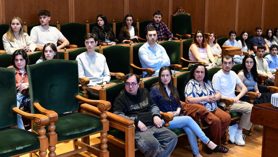 Parte do estudantado que participou nesta edición. FOTO: Santi Alvite