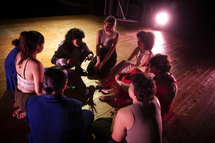 A compañía de teatro universitario USC - Lugo está formada por sete mulleres, todas elas universitarias de entre 18 e 30 anos