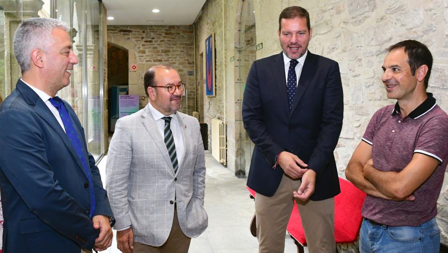 Valentín García, esquerda, Antonio López, José López Campos e Xurxo Salgado. FOTO: Santi Alvite