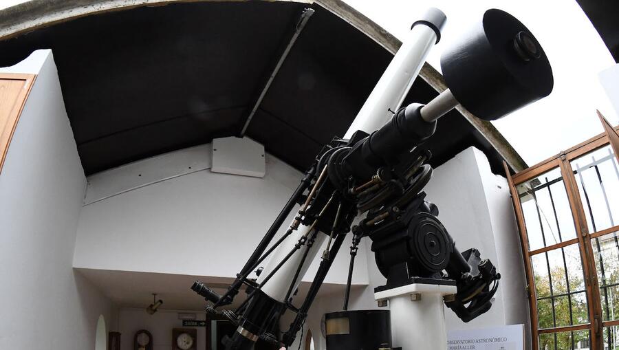 Instrumental do Observatorio Astronómico Ramón María Aller