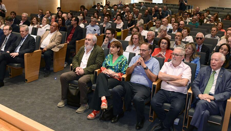 Asistentes ao acto. FOTO: Santi Alvite