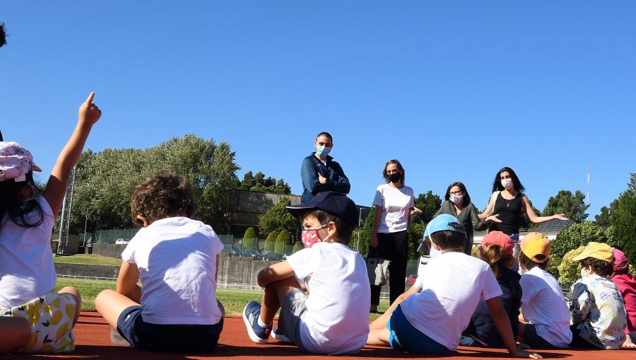 A vicerreitora Mar Lorenzo e a concelleira Noa Díaz visitaron o campus este xoves. FOTO: Santi Alvite