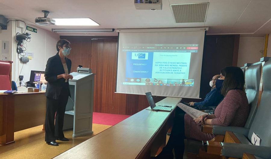 Carmen Agra no acto de defensa