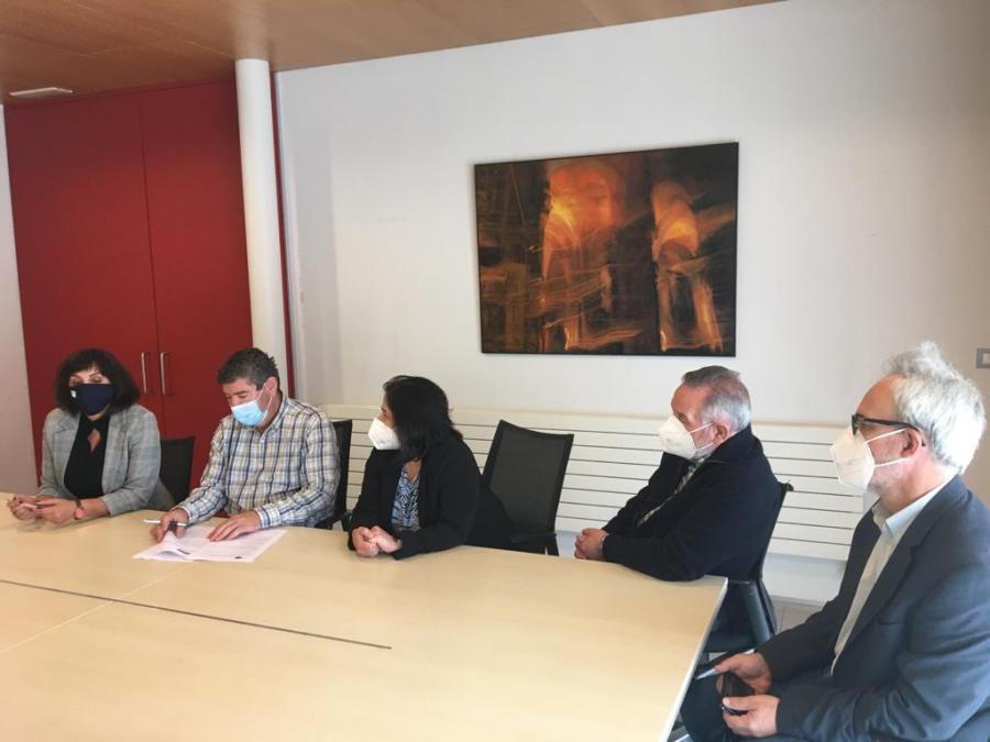 Valcárcel, á esquerda, con Alfredo Llano, Rosa Mosquera e Antonio Rigueiro, na presentación do convenio