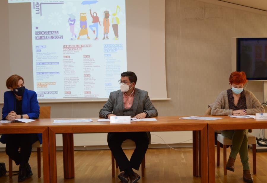 De esquerda a dereita, Pilar Murias, Francisco Fraga e Tareixa Ferreiro, na Vicerreitoría de Lugo