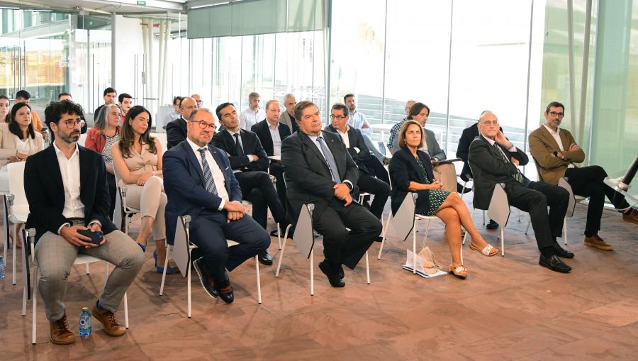 O reitor participou no acto de presentación. FOTO: Santi Alvite 