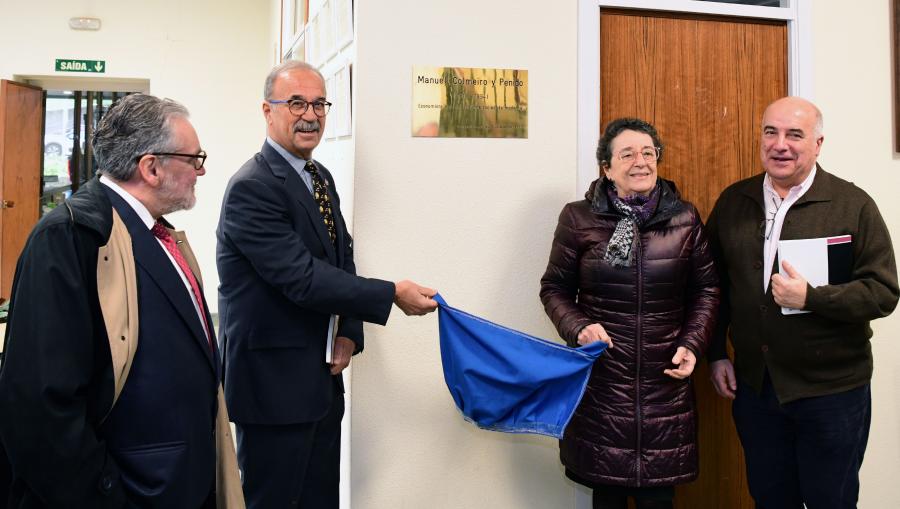 De esquerda a dereita, José Antonio Redondo, Juan Lema, Rosario Álvarez e Xoán Ramón Doldán. FOTO: Santi Alvite