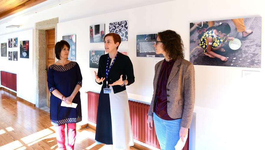 De esquerda a dereita, Claudia Silva, Pilar Murias e Ana Peón. Foto: Santi Alvite